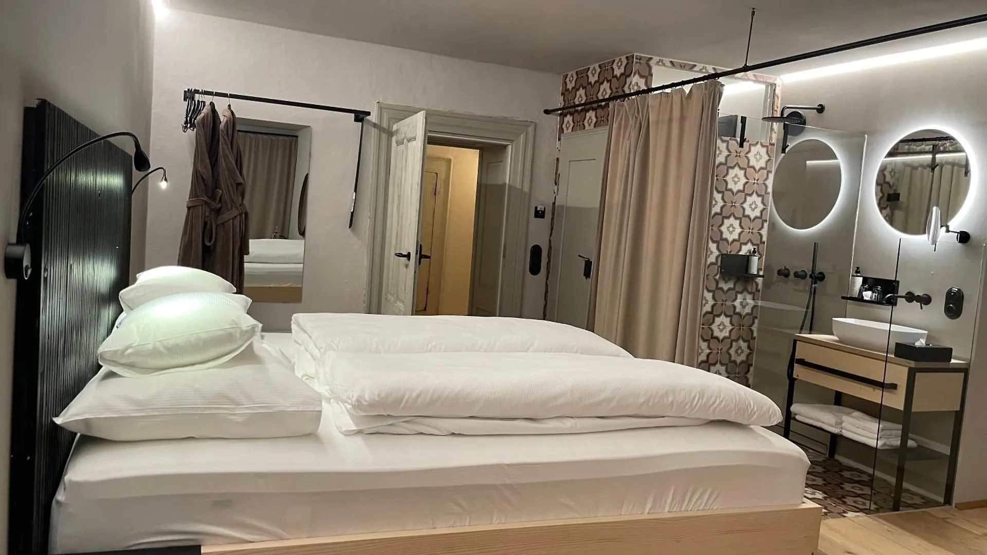 פסאו Hotel Kuehbacher